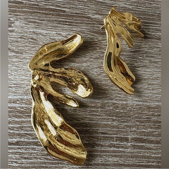 StatementāearringsāN602 - Picture 4 of 6